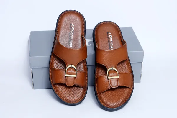 leegrain_tan_casual_slipper_for_mens_