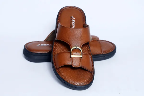 leegrain_tan_casual_slipper_for_mens_