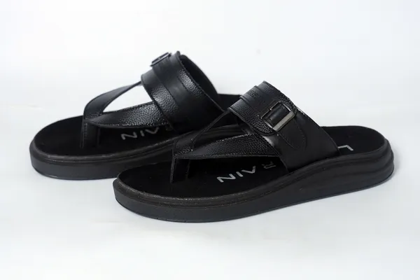 Lee_Grain_Black_Latest_Synthetic_Casual_Slippers_For_Men