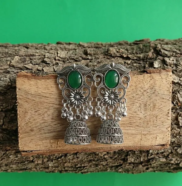 Green_Oxidised_Silver_Tone_Jhumka_Earrings_For_Women