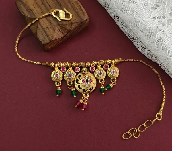 Gold_Tone_Traditional_Motif_Necklace_For_Women