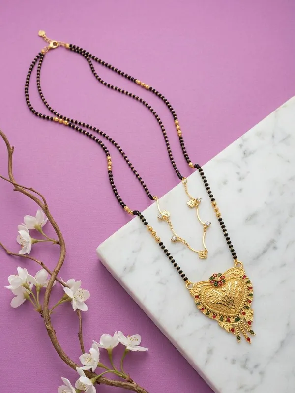 Black_Beaded_Gold_Tone_Floral_Mangalsutra_Necklace_For_Women