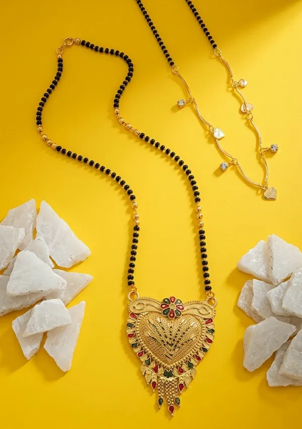 Black_Beaded_Gold_Tone_Floral_Mangalsutra_Necklace_For_Women