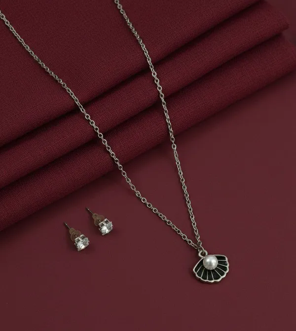 Silver_Shell_Pearl_Pendant_Jewellery_Set_For_Women
