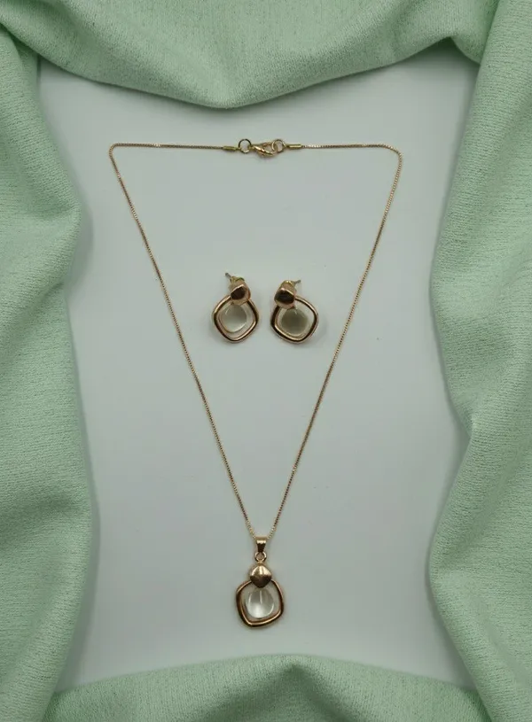 Gold_Tone_Geometric_Stone_Pendant_Necklace_And_Earrings_Set_For_Women