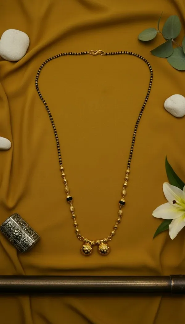 Black_Beaded_Gold_Tone_Traditional_Mangalsutra_For_Women