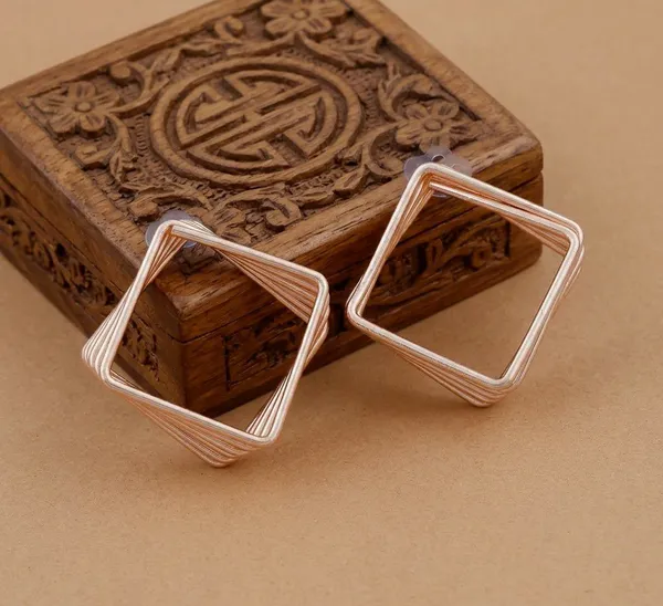 Rose_Gold_Geometric_Square_Wire_Drop_Earrings_For_Women