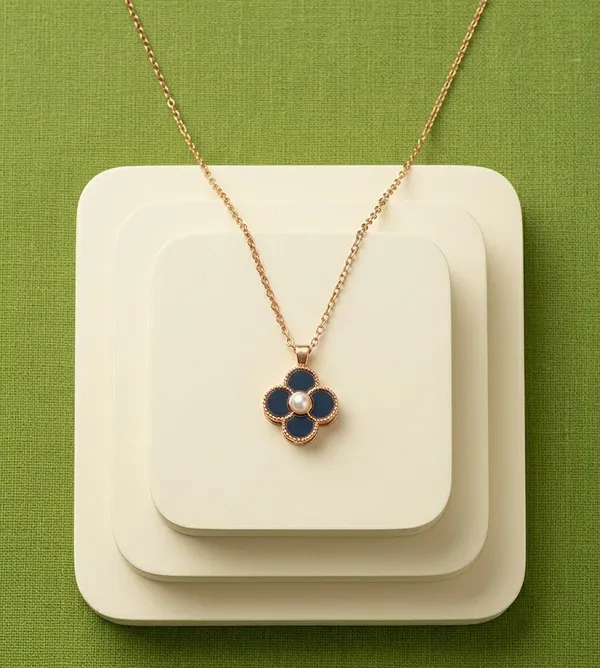 Rose_Gold_Tone_Black_Clover_Pearl_Pendant_Necklace_For_Women