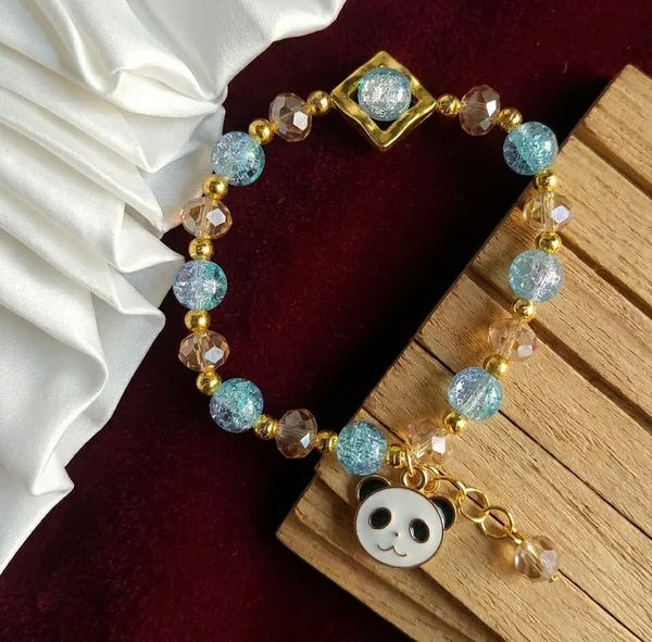 Gold_Tone_Ornate_Traditional_Pendant_Necklace_For_Women
