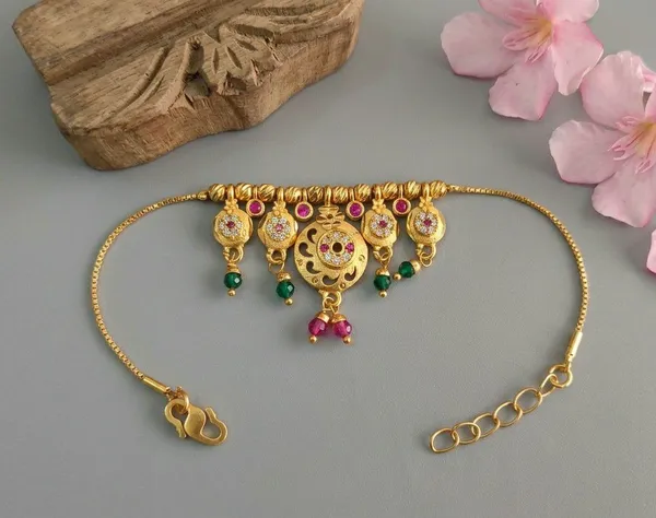 Gold_Tone_Traditional_Motif_Necklace_For_Women