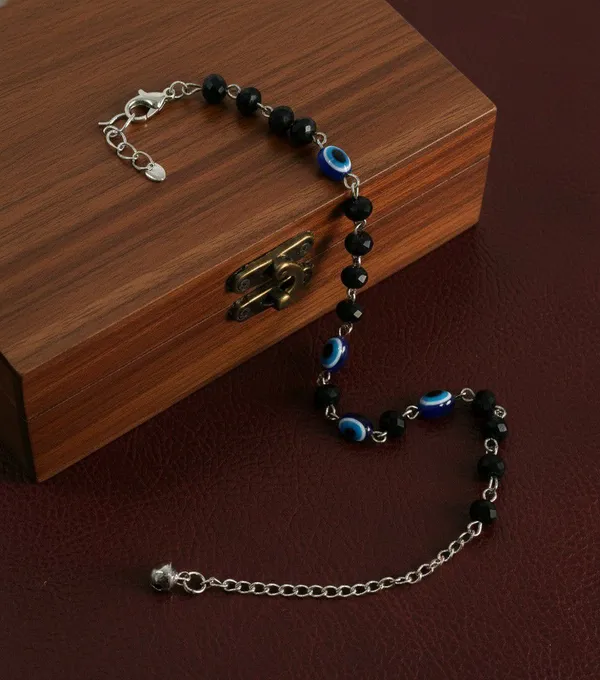 Black_Beaded_Evil_Eye_Bracelet_For_Women