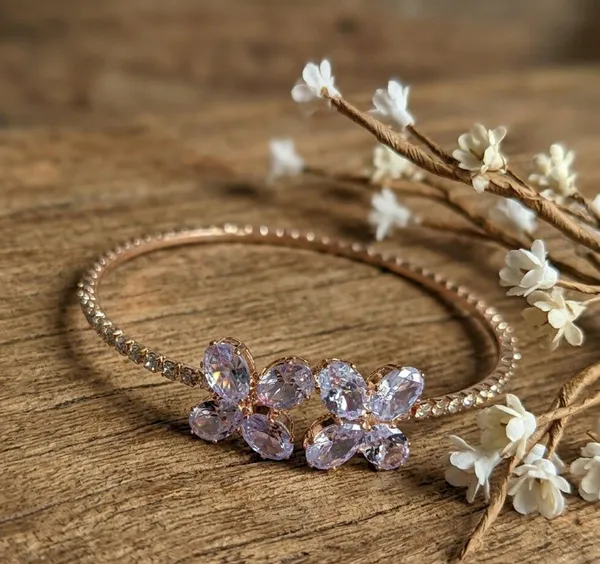 Gold_Tone_Floral_Crystal_Bangle_For_Women