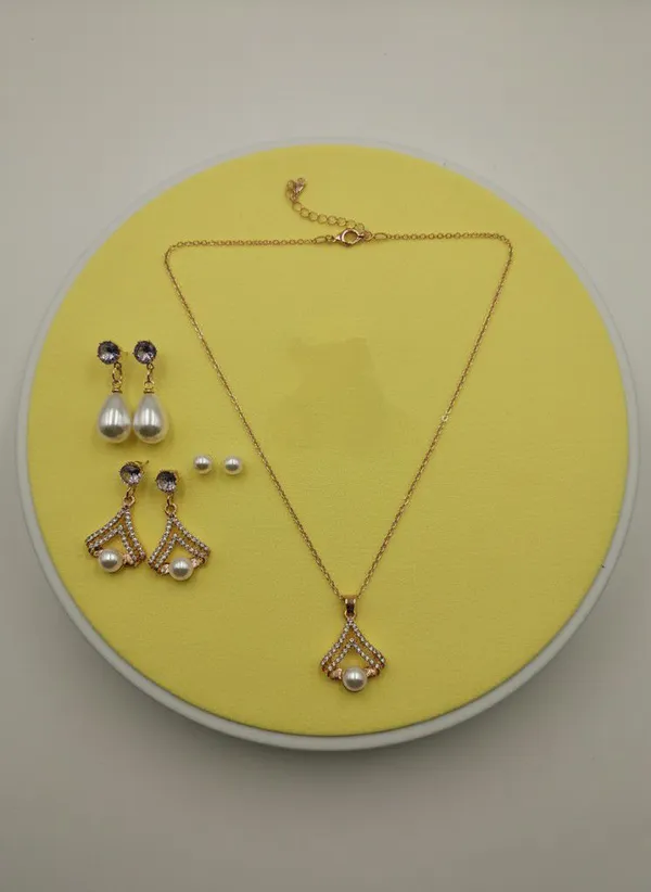 Gold_Tone_Pearl_Stone_Drop_Necklace_Earring_Set_For_Women