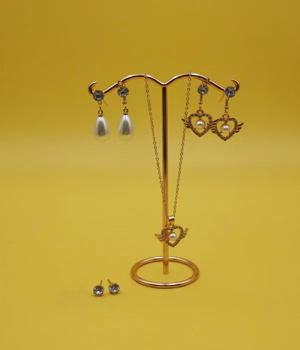 Gold_Tone_Pearl_Heart_Pendant_Jewellery_Set_For_Women