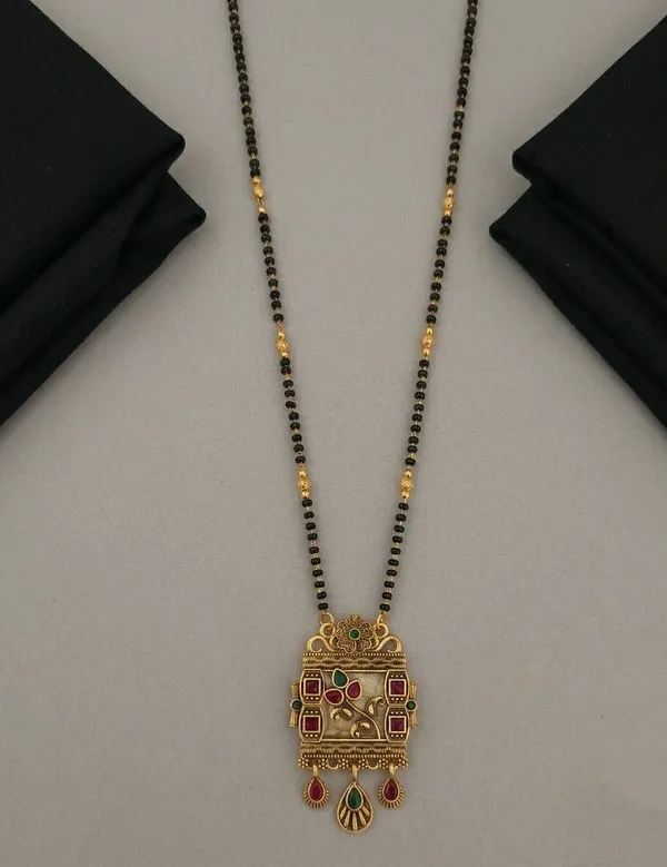 Black_Beaded_Gold_Tone_Stone_Mangalsutra_Necklace_For_Women