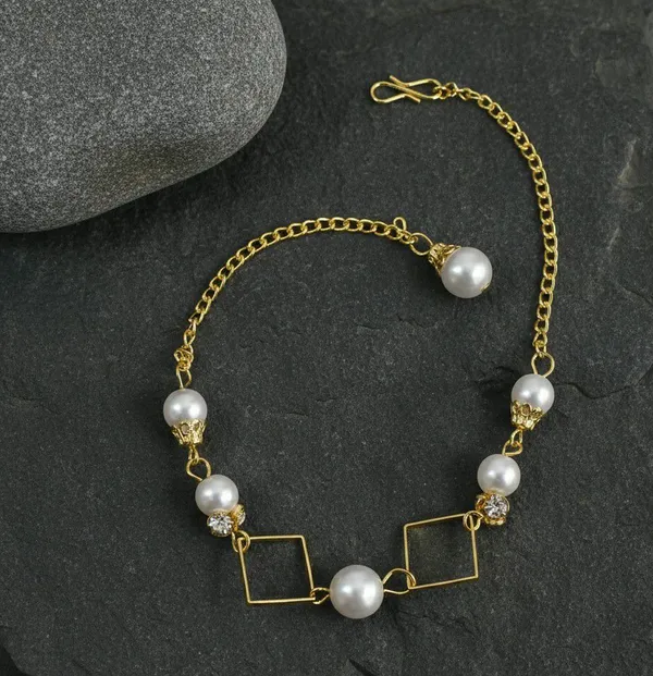 Gold_Tone_Artificial_Pearl_Chain_Bracelet_For_Women