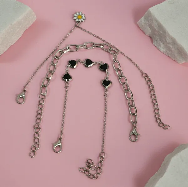 Silver_Tone_Layered_Heart_Floral_Pendant_Necklace_Set_For_Women