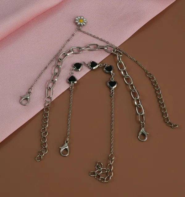 Silver_Tone_Layered_Heart_Floral_Pendant_Necklace_Set_For_Women