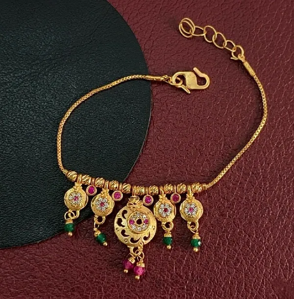 Gold_Tone_Traditional_Motif_Necklace_For_Women