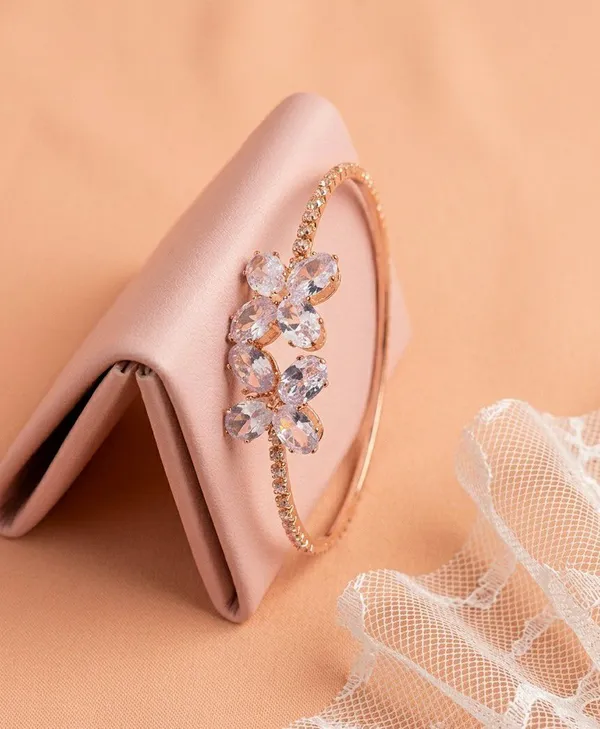 Gold_Tone_Floral_Crystal_Bangle_For_Women