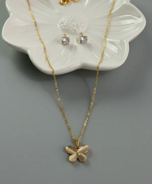 Gold_Tone_Butterfly_Pendant_Necklace_And_Earrings_Set_For_Women