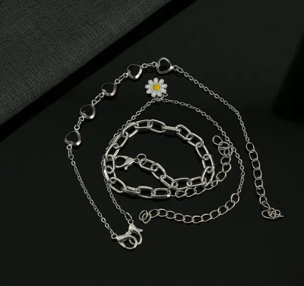 Silver_Tone_Layered_Heart_Floral_Pendant_Necklace_Set_For_Women