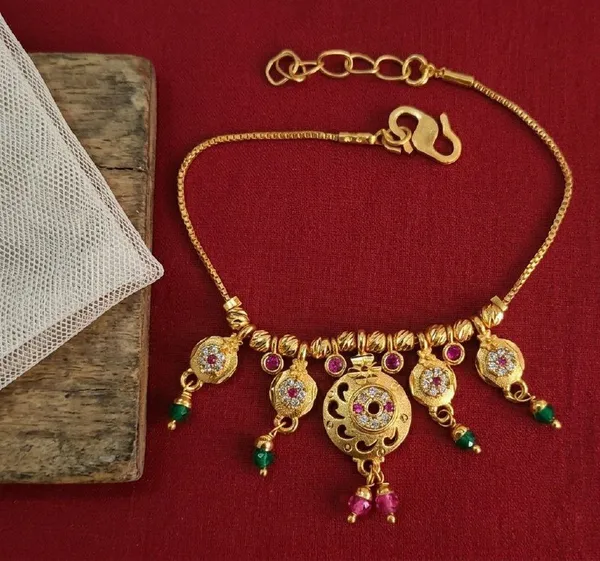Gold_Tone_Traditional_Motif_Necklace_For_Women