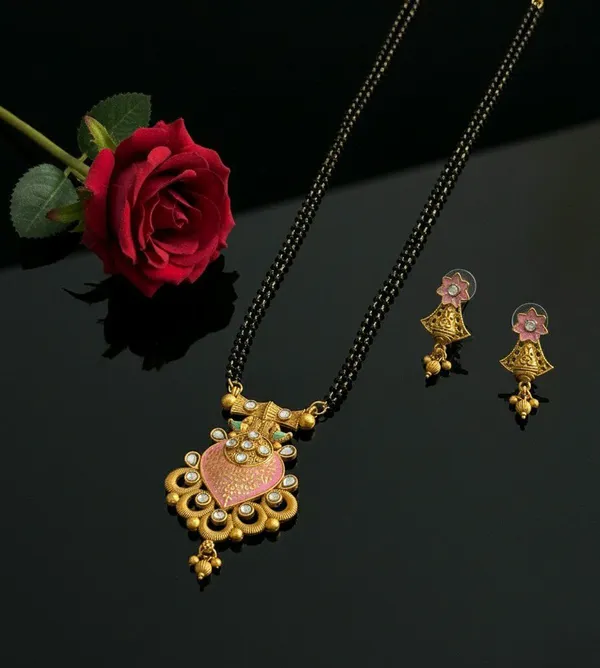Black_Beaded_Gold_Tone_Heart_Pendant_Necklace_Set_For_Women