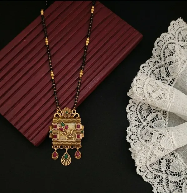 Black_Beaded_Gold_Tone_Stone_Mangalsutra_Necklace_For_Women