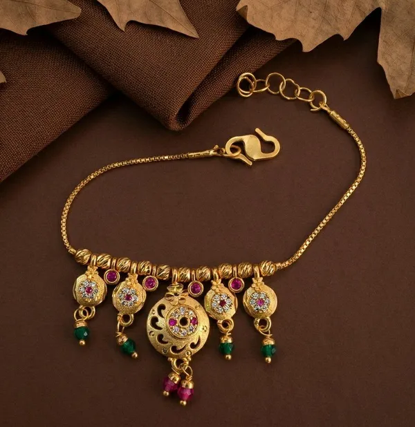 Gold_Tone_Traditional_Motif_Necklace_For_Women