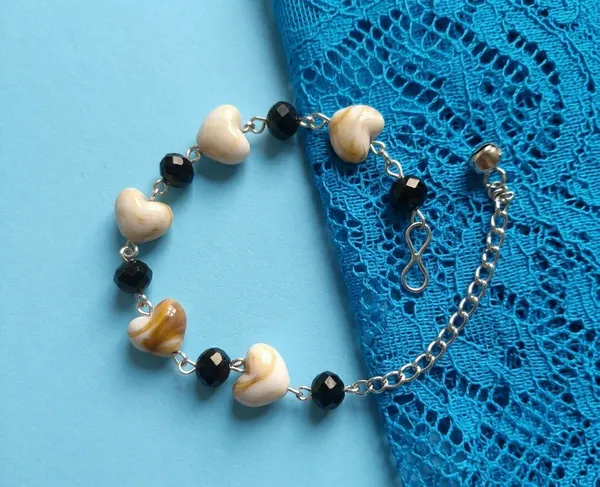 Black_Beaded_Charm_Bracelet_For_Women