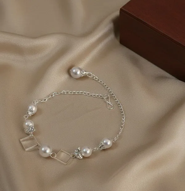Silver_Tone_Pearl_Link_Chain_Bracelet_For_Women