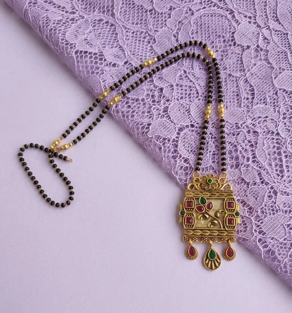 Black_Beaded_Gold_Tone_Stone_Mangalsutra_Necklace_For_Women