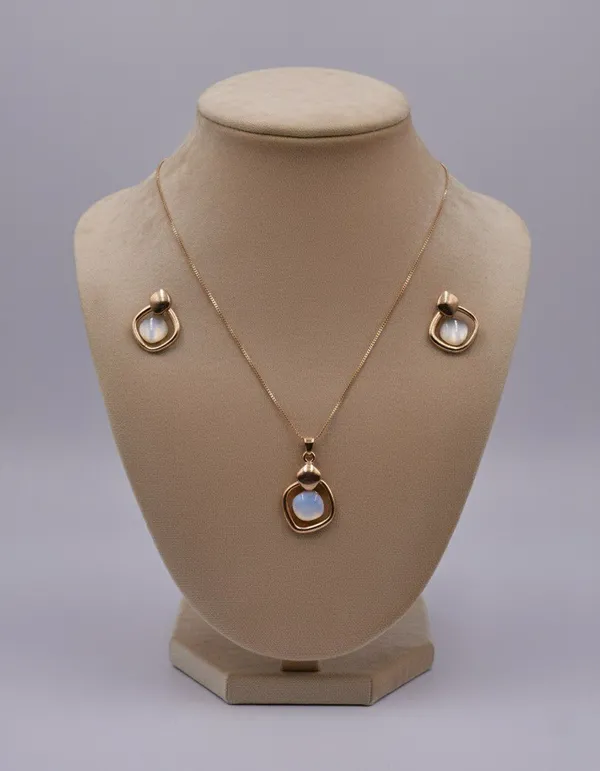 Gold_Tone_Geometric_Stone_Pendant_Necklace_And_Earrings_Set_For_Women