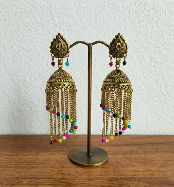 Gold_Tone_Multicolour_Beaded_Traditional_Jhumka_Earrings_For_Women