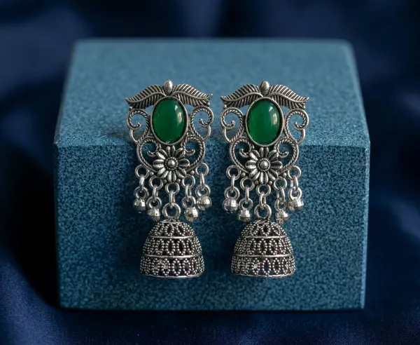 Green_Oxidised_Silver_Tone_Jhumka_Earrings_For_Women