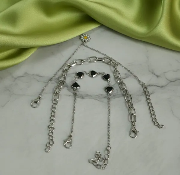 Silver_Tone_Layered_Heart_Floral_Pendant_Necklace_Set_For_Women