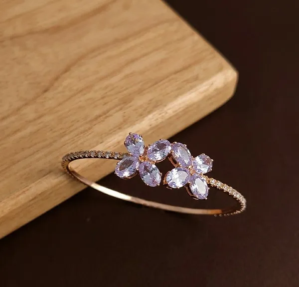Gold_Tone_Floral_Crystal_Bangle_For_Women
