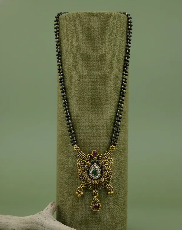 Black_Beaded_Gold_Tone_Floral_Pendant_Mangalsutra_Necklace_For_Women
