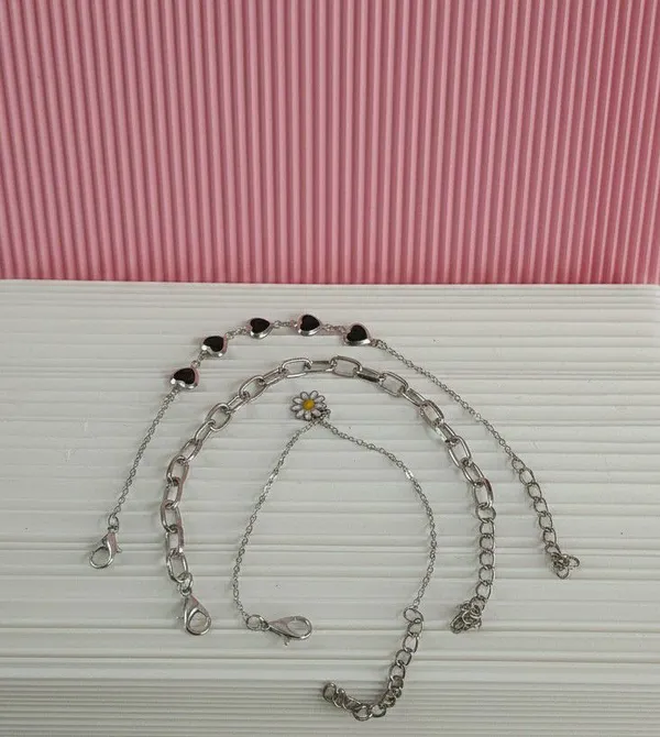 Silver_Tone_Layered_Heart_Floral_Pendant_Necklace_Set_For_Women