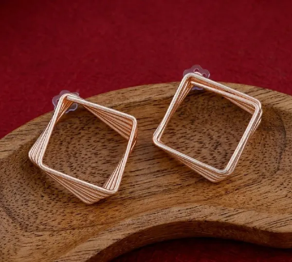 Rose_Gold_Geometric_Square_Wire_Drop_Earrings_For_Women