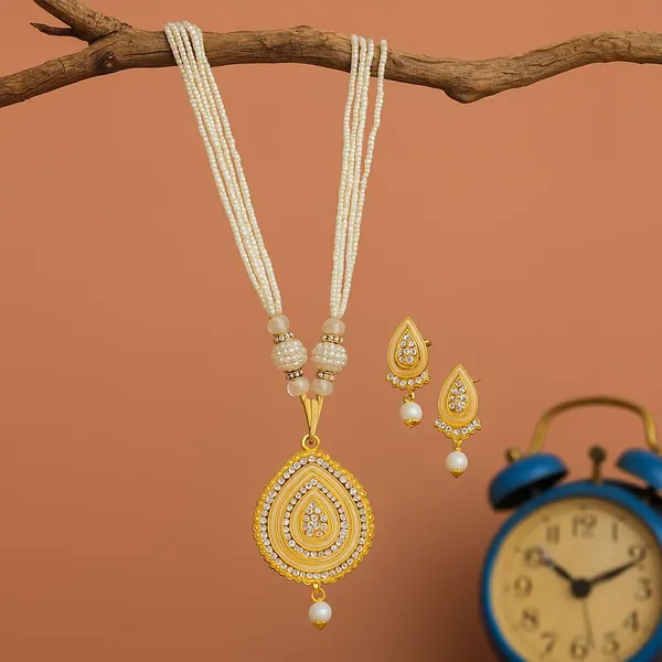 Gold_Tone_Pearl_Layered_Necklace_Set_For_Women
