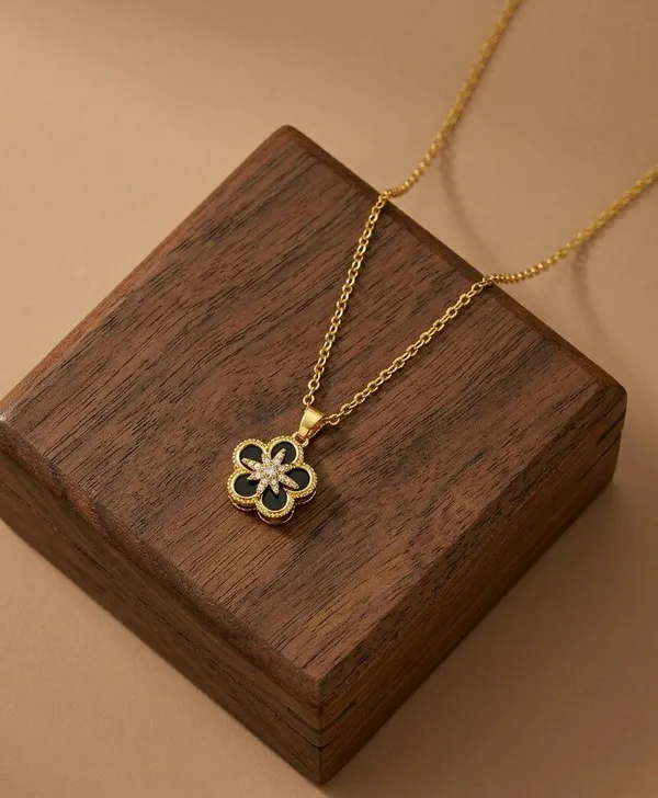 Gold_Tone_Black_Floral_Pendant_Necklace_For_Women