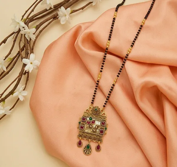 Black_Beaded_Gold_Tone_Stone_Mangalsutra_Necklace_For_Women