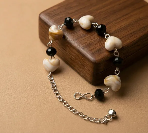 Black_Beaded_Charm_Bracelet_For_Women