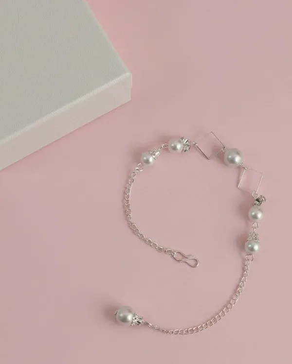 Silver_Tone_Pearl_Link_Chain_Bracelet_For_Women