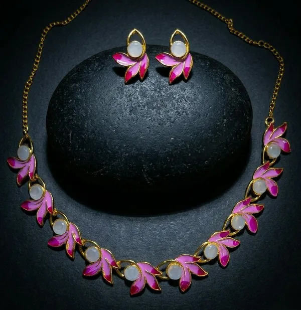 Pink_Gold_Tone_Floral_Necklace_Set_For_Women
