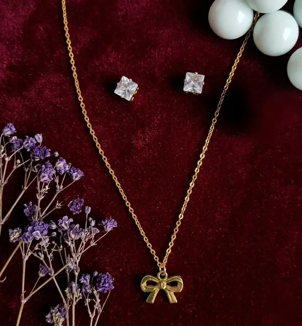 Gold_Tone_Bow_Pendant_Necklace_And_Stud_Earrings_Set_For_Women
