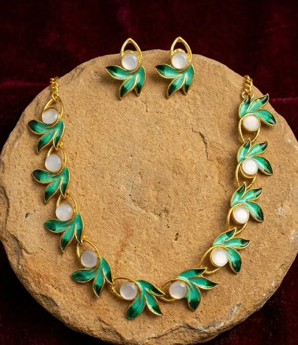 Green_Gold_Tone_Floral_Leaf_Necklace_And_Earrings_Set_For_Women
