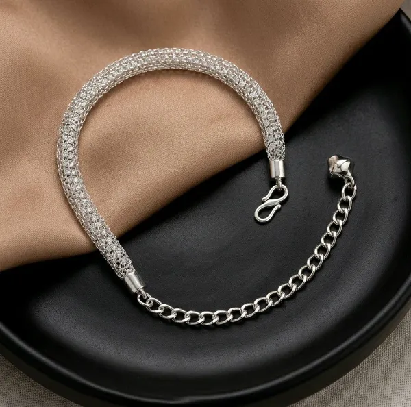 Silver_Tone_Mesh_Chain_Anklet_For_Women